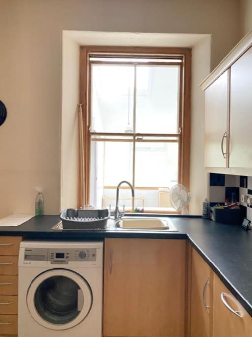 St John'S Flat Spacious Accomodation Dalry  Exteriér fotografie