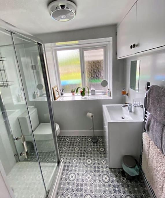 St John'S Flat Spacious Accomodation Dalry  Exteriér fotografie