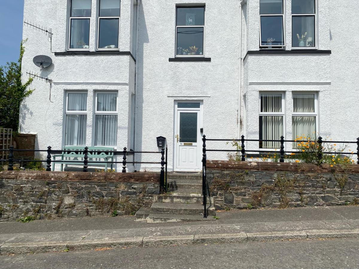 St John'S Flat Spacious Accomodation Dalry  Exteriér fotografie